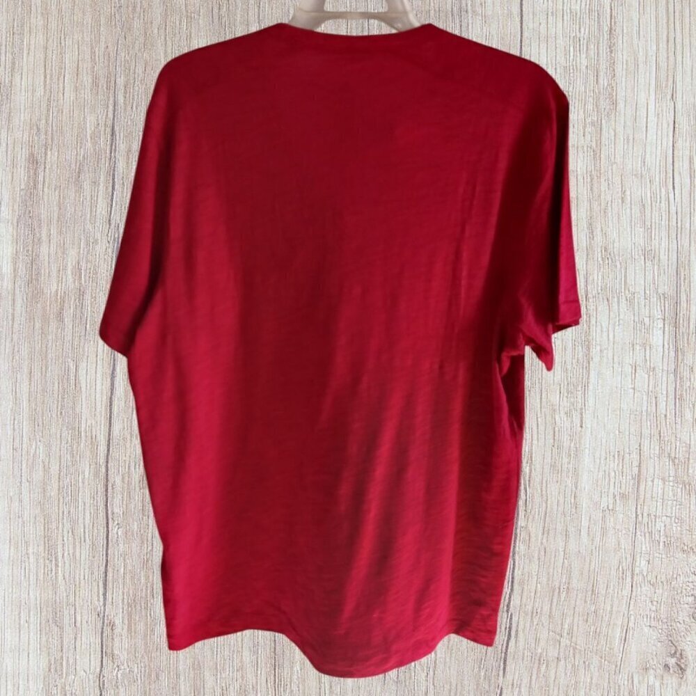 I-N-C canyon Red Men Tee With Grommet Detail & Zipper Pocket Size Large - Picture 2 of 10